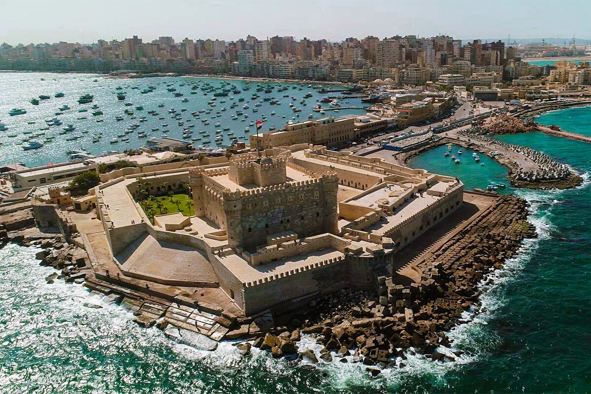 From Alexandria Port Giza Pyramids and National Museum Tour