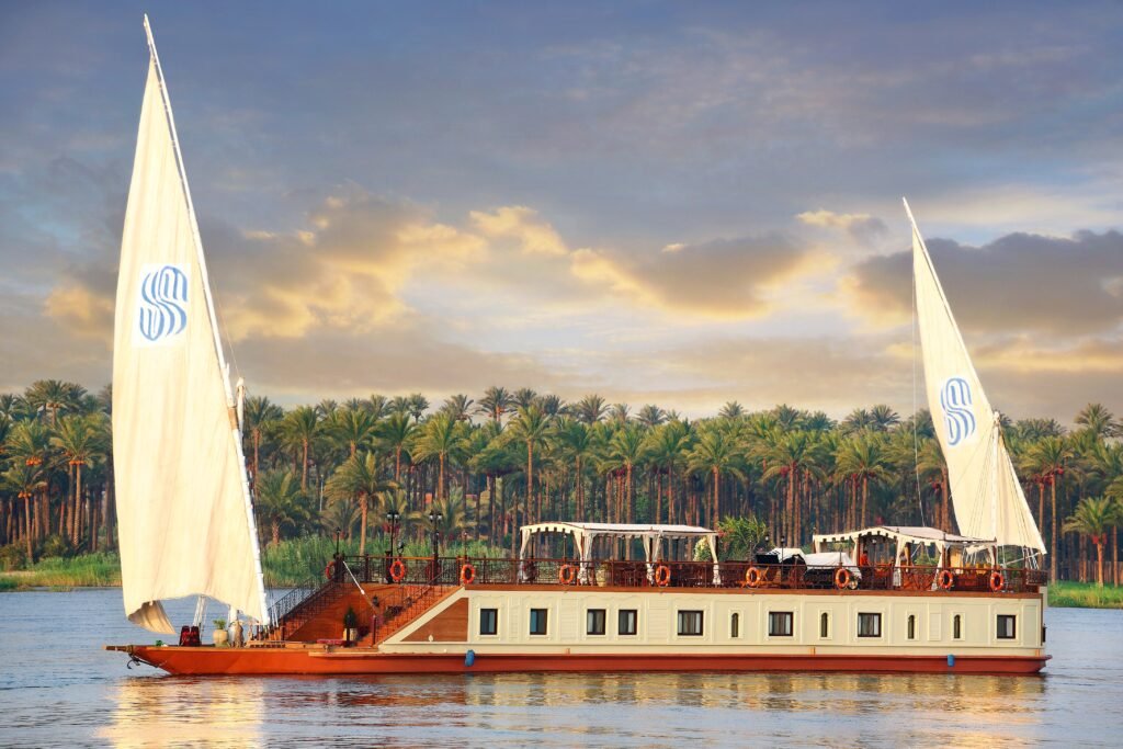 Luxury Nile cruise between Luxor and Aswan